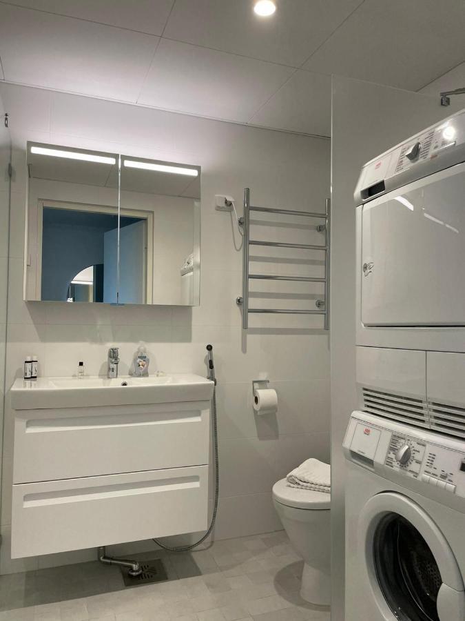 Ainoa Shopping Center Apartments - Tapiola Espoo Luaran gambar
